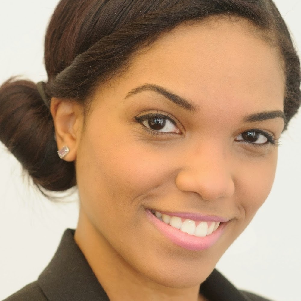 Meet your Posher, Stefany altagracia